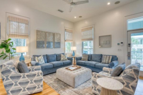 Destin Dream by AvantStay 2-Story Home Walk to Beach Hot Tub